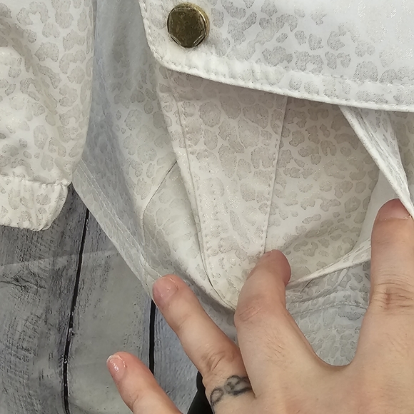 Zenergy by Chico's 3/4 sleeves jacket - Picture 6 of 8